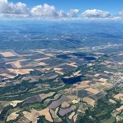 Flugwegposition um 14:37:04: Aufgenommen in der Nähe von Département Alpes-de-Haute-Provence, Frankreich in 2215 Meter